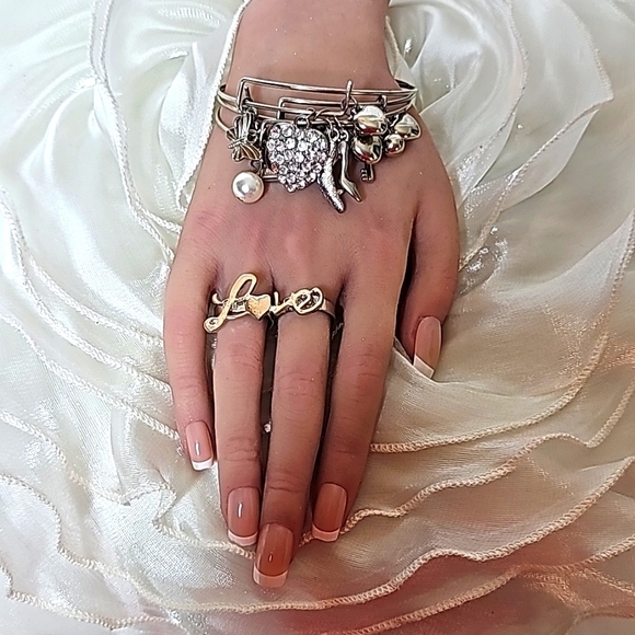 ❤️Large Silver Love Custom Ring with 2 Finger Adjustable Bands. Size: OS - Picture 5 of 11